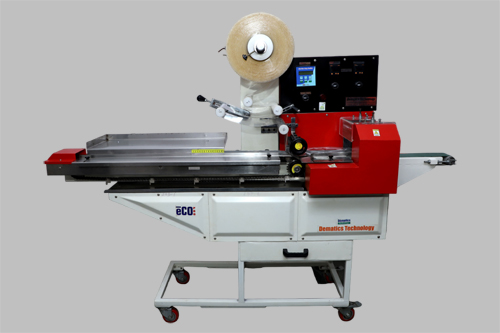 Flow Pack Wrapping Machine (Model ECOPRO)